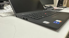 (NEW) LENOVO ThinkPad X1 Carbon Gen 10 i7-1260P \ 16G \ 512-SSD \ 2.2K IPS Low Blue Light 400 nits (CLEARANCE)