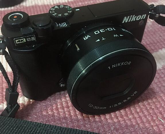 (USED)尼康/Nikon J5 (10-30mm) 微單 自拍 4K WIFI觸摸屏 復古 白色 旅行 Camera 95% NEW - C2 Computer